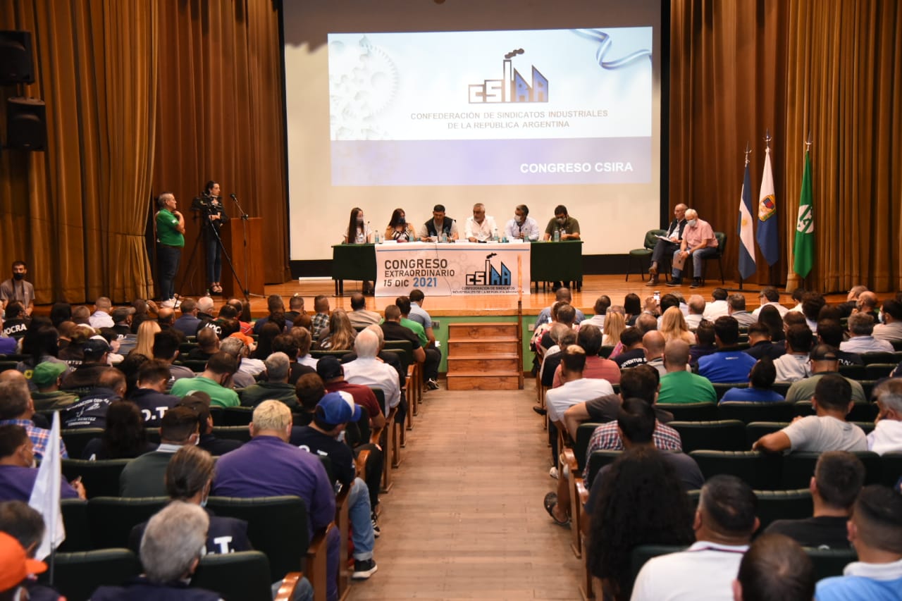 Los sindicatos industriales recibirán a abogados laboralistas y fijarán posición respecto de la Ley Bases